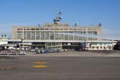 Aéroport Ezeiza, Buenos Aires, Argentine.<br>Fonctionnel, mais quelle laideur !