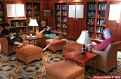 <i>Celebrity Infinity</i>.<br><i>Words</i> est la bibliothèque du navire. C'est un havre de paix. On y trouve même des ouvrages en Français !