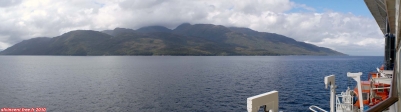 Canal Ninualac, fjords chiliens.<br>Montage panoramique, depuis une cabine du <i>Celebrity Infinity</i>.
