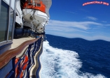 <i>Celebrity Infinity</i>.<br>A la sortie du <i>Champagne Bar</i>, on éprouve de drôles de sensations !