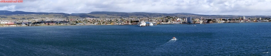Punta Arenas, Détroit de Magellan, Chili.<br>Vue panoramique, depuis le pont 11 du <i>Celebrity Infinity</i>.