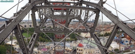 Parc du Prater, ville de Vienne.<br>Panorama sur la roue, depuis un wagon.