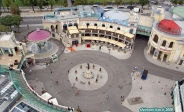 Parc du Prater, ville de Vienne.<br>La place de la grande roue, à l'entrée du parc.