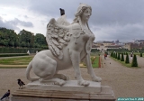 Palais du Belvédère, Vienne, Autriche.<br>Statue d'une Sphinge (buste de femme, corps de lion et ailes d'oiseau).