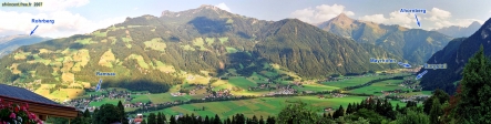 Panorama sur le <i>Zillertal</i> (vallée du Ziller), au Tyrol.