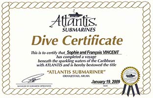 Sous-marin Atlantis, île d'Aruba.<br>Vous avez été sage durant la plongée ?<br>Vous n'avez pas pleuré ni appelé votre maman ?<br>Alors bravo, vous avez droit à un magnifique certificat bidon, à accrocher dans votre chambre !