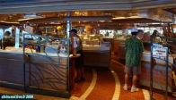 <i>Grand Princess</i>, Restaurant <i>Horizon Court</i>.<br>A privilégier pour le petit déjeuner, et les petites faims à des heures indues.