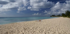 La côte Caraïbes est très calme et appréciée des baigneurs, entre 2 temps de cuisson au soleil !