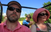 [no_rights] Ile de Cozumel, au Mexique.<br>Sur le chemin du retour, Sophie prend le volant.<br>On dirait que notre passager arrière en est malade...