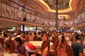 [no_rights] <i>Costa Mediterranea</i>, Mer des Caraïbes, 25 décembre 2012.<br>Restaurant <i>Degli Argentieri</i>.<br>Plus de monde que d'habitude pour le déjeuner. Pour une nourriture très moyenne.