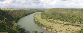 République Dominicaine<br>Altos de Chavon: le fleuve <i>Chavon</i>