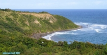 Saint Kitts et Nevis.<br>Plage volcanique: le sable est... noir !