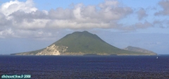 Saint Kitts et Nevis.<br>Au nord de Saint Kitts, l'île néerlandaise de Saint Eustache.