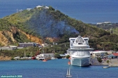 Île de Saint Thomas, Îles vierges américaines.<br>Le <i>Grand Princess</i> dans le port de Charlotte Amalie.