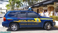 Île de Saint Thomas, Îles vierges américaines.<br>Véhicule de patrouille de la police locale.<br>Qu'ils ont de beaux 4x4: ce doit être un plaisir de s'y promener, menottes aux poignets !