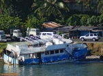 Sainte Lucie, aux Antilles.<br>A l'attention des touristes, soucieux de visiter l'île dans de bonnes conditions: avant d'embarquer, assurez-vous que le commandant de bord est bien à jeun. On vous aura prévenus...