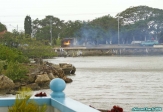 Île de Trinidad, Temple by the Sea, à Waterloo.<br>Cérémonie de crémation funéraire.