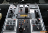 [no_rights] Cargo porte conteneur <i>Samskip Express</i>.<br>Toutes les commandes sont regroupées sur un seul panneau.<br>Propulseur principal, propulseurs latéraux, gouvernail, conservateur de cap.