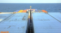 Cargo porte-conteneurs <i>Samskip Express</i>.<br>La hauteur des empilements des conteneurs décroît du château vers la proue,<br>afin que la visibilité vers l'avant soit compatible avec le pilotage du navire.