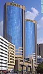 [no_rights] Dubaï, Emirats Arabes Unis.<br>Les Rolex Towers. Ben oui.