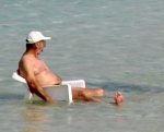 <i>Jumeirah Beach</i>, une plage près de Dubai.<br>Il fait trop chaud pour travailler...