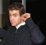 [no_rights] <i>Ben quoi, ça ne vous arrive jamais d'avoir la puce à l'oreille ?</i>