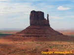 Monument Valley.<br>Ce parc de 12000 hectares appartient aux indiens Navajos. Il n'appartient pas à l'état fédéral, il ne fait donc pas partie des Parcs nationaux, contrairement à une idée répandue.