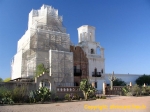 La mission <i>San Xavier del Bac</i>, située au sud de Tucson, fut fondée par les Espagnols en 1700.<br>L'église actuelle fut bâtie entre 1783 et 1797.<br>Elle était en pleine restauration lors de notre visite.
