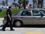 De temps en temps, les policiers de Los Angeles font de l'exercice.<br><i>Je m'en vais te lui coller une prune, à celui là !</i>