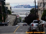 Alcatraz vu depuis une rue de San Francisco.