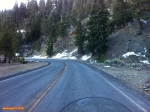 [no_rights] Angeles Crest Highway, Californie.<br>Les lacets de cette route sont un vrai régal pour les motards.<br>Seul bémol, il fait vraiment froid (il reste de la neige !), et on n'est pas équipé en conséquence.