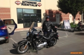 [no_rights] Concession Harley Davidson <i>Laidlaws</i>, Baldwin Park, Californie.<br>Notre Fatboy de location n'a que 70 miles au compteur, elle est toute neuve !