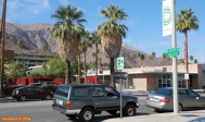 [no_rights] Ville de Palm Springs, Californie.<br>Palmiers, montagnes désertiques, ciel bleu et chaleur sèche.
