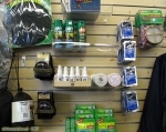 Parc national des Everglades.<br>Le rayon <i>moustiques</i> d'une boutique de Flamingo: répulsifs en spray, encens en spirale, filets de protection, rien ne manque !