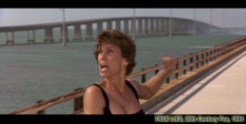 [no_rights] Les Keys de Floride.<br><i>True Lies</i>.<br><i>Harry, le pont est coupé !</i>, hurle Jamie Lee Curtis à Arnold Schwarzenegger. Normal, c'est l'ancien pont de Flagler: prends plutôt le Seven Mile Bridge qui est derrière !!!<br>