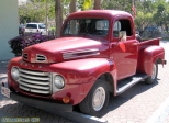 Pick-up <i>Ford</i> tout droit sorti des années 50, aperçu à Key Largo (Floride). <br>D'accord, ce n'est pas un camion à proprement parler, mais qu'est-ce que c'est beau !