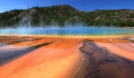 [no_rights] Parc national de Yellowstone, Wyoming, Etats-Unis.<br>Symbole du Parc, la source <i>Grand Prismatic</i> offre une palette de couleurs inouie.