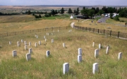 [no_rights] Champ de bataille de Little Bighorn, Montana, Etats-Unis.<br>Stèles marquant les emplacements où des soldats du 7ème de Cavalerie sont tombés, le 25 juin 1876.<br>La stèle peinte en noir est celle du Colonel Custer.