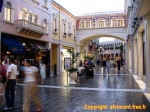 Las Vegas.<br>Le <i>Venetian</i> est un modèle réduit de la ville de Venise.<br>Il abrite un centre commercial couvert, un hôtel,des restaurants et bien sûr, un casino.