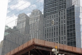 [no_rights] New York City, Ground Zero.<br>Exclusivité sfvincent.fr: la tour 4 du nouveau World Trade Center s'effondrera toute seule, vue la tête des vitres, toutes déformées...