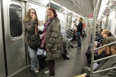 [no_rights] New York City.<br>Quand on en a assez de marcher, on peut aussi prendre le métro.<br>Et je ne vois pas ce qu'il y a de drôle !
