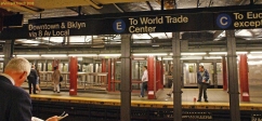 Métro de NEW YORK.<br>En attendant une rame pour le World Trade Center...