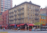 New York.<br>Immeubles vétustes de Manhattan.