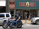 [no_rights] Ville de Punxsutawney, Pennsylvanie, Etats-Unis.<br><i>Phil's Souvenir Shop</i>. La marmotte, c'est toute une économie...