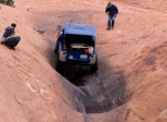 Durant notre balade, nous avons rencontré des participants à un concours de franchissement, en train de s'entraîner avec des <i>Jeep Wrangler Rubicon</i>.<br>La petite vidéo de la page d'origine vous en donnera un aperçu. Attention, ça décoiffe !