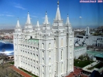 Salt Lake City.<br>Le temple des Mormons.<br>A gauche, le Tabernacle; à droite le Conference Center.<br>Tous les monuments mormons sont ouverts au public, à l'exception du Temple, réservé aux membres.<br>Partout où nous sommes allés, nous avons rencontré un accueil très chaleureux.