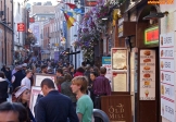 [no_rights] Ville de Dublin, Irlande.<br>Scène de rue, près de<i>Temple Bar</i>.<br>Remarquez les spécialités irlandaises: kebab, pizza...