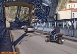 Ville de Porto, Portugal.<br>Le tablier inférieur du pont Louis I est destiné aux véhicules à 4, 2, ou... 3 roues !