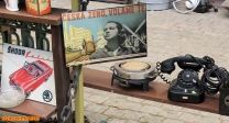 [no_rights] Brocante, en République tchèque.<br>Affiche de propagande de la période communiste.<br><i>cesk eno volme te</i> signifie: <i>femme tchèque, nous t'appelons</i>.