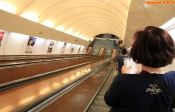 [no_rights] Le métro de Prague est très profond, jusqu'à plus de 50 mètres.<br>Des escalators interminables et très rapides permettent d'y accéder sans effort.<br>Cela fait un peu penser au métro de Londres.